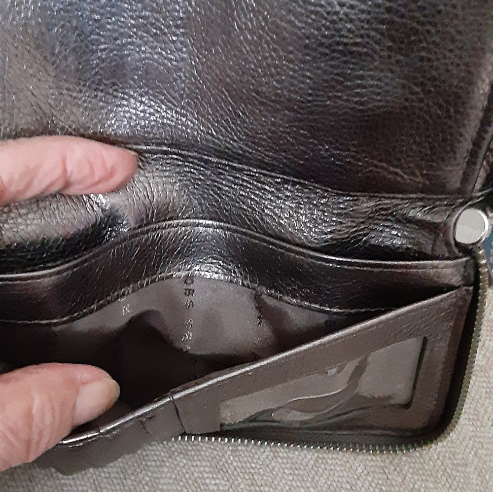 Marc by Marc Jacobs leather zip wallet - Picture 4 of 9